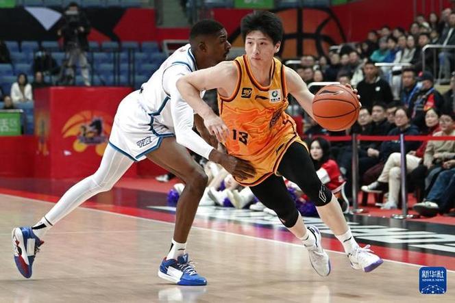 菲尼克斯太
